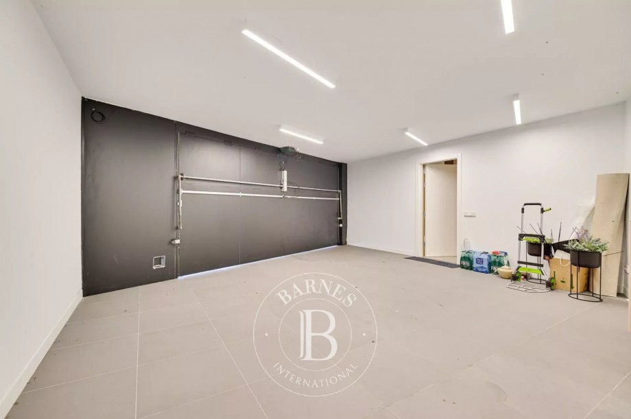 img-gallery