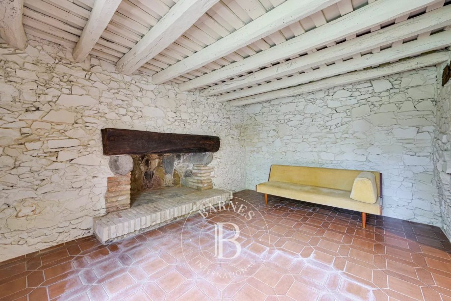 img-gallery