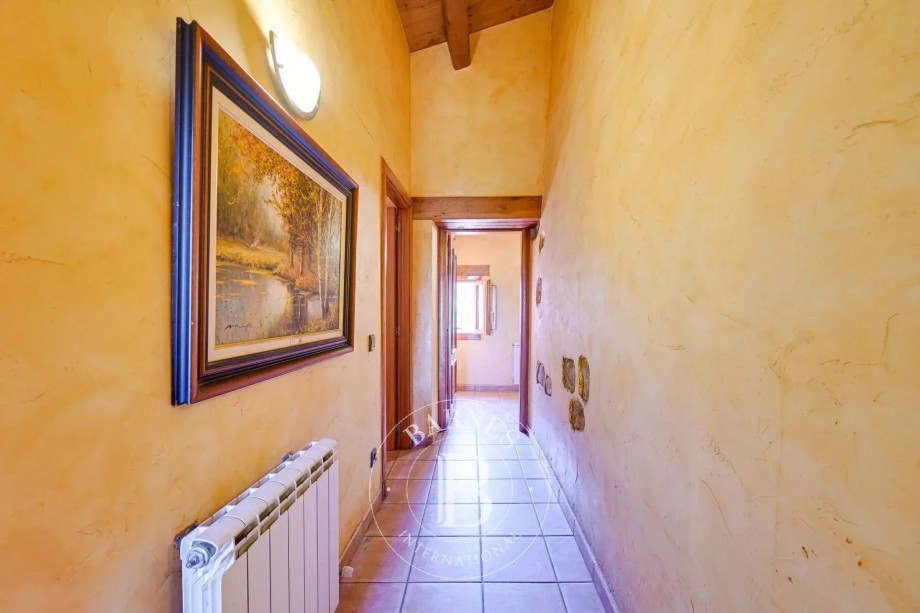 img-gallery