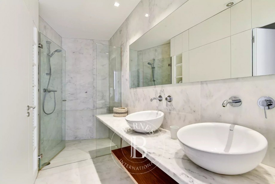 img-gallery