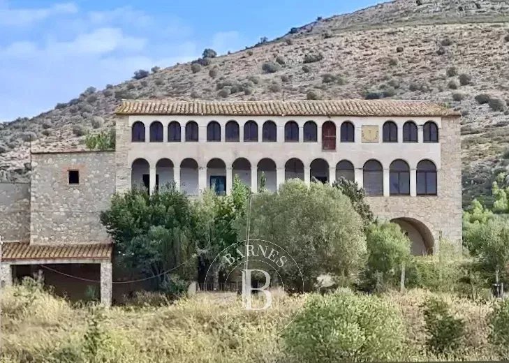 Masía Histórica con Legado Literario en el Corazón del Triángulo de Oro del Empordà