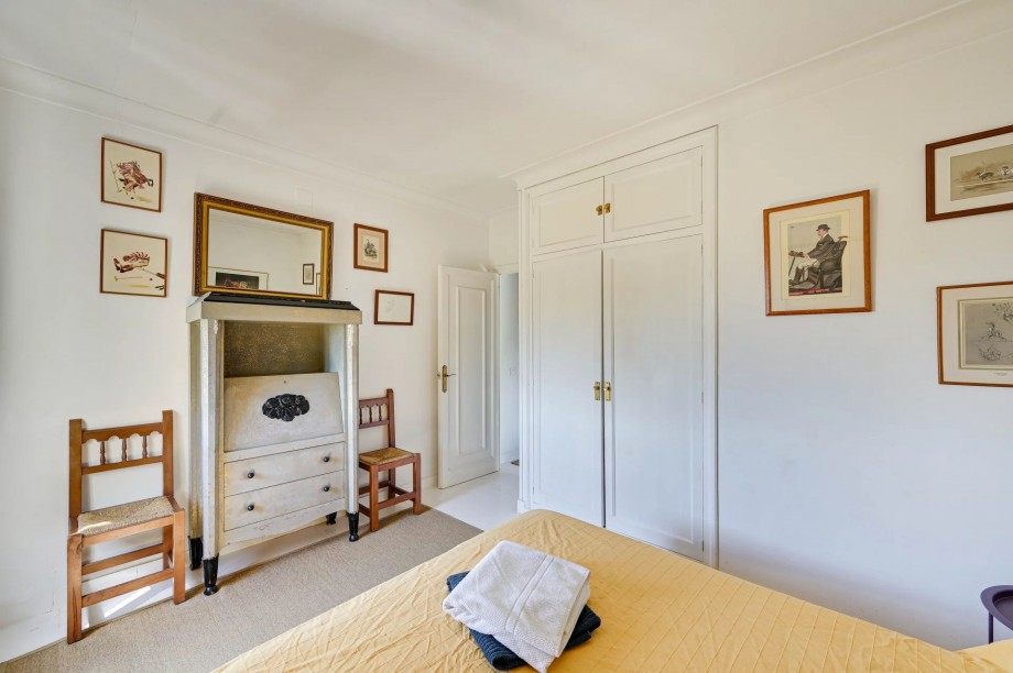 img-gallery