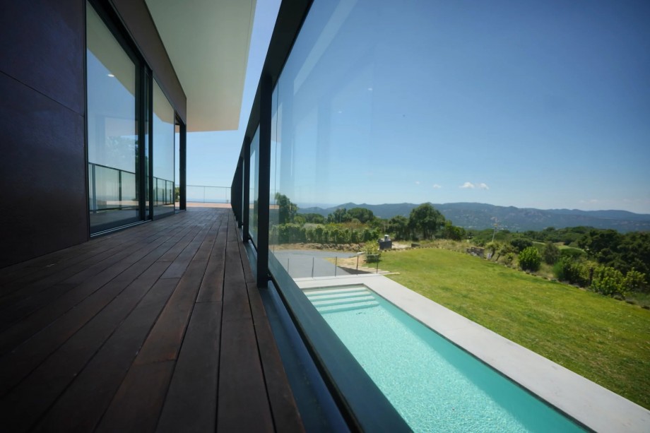img-gallery