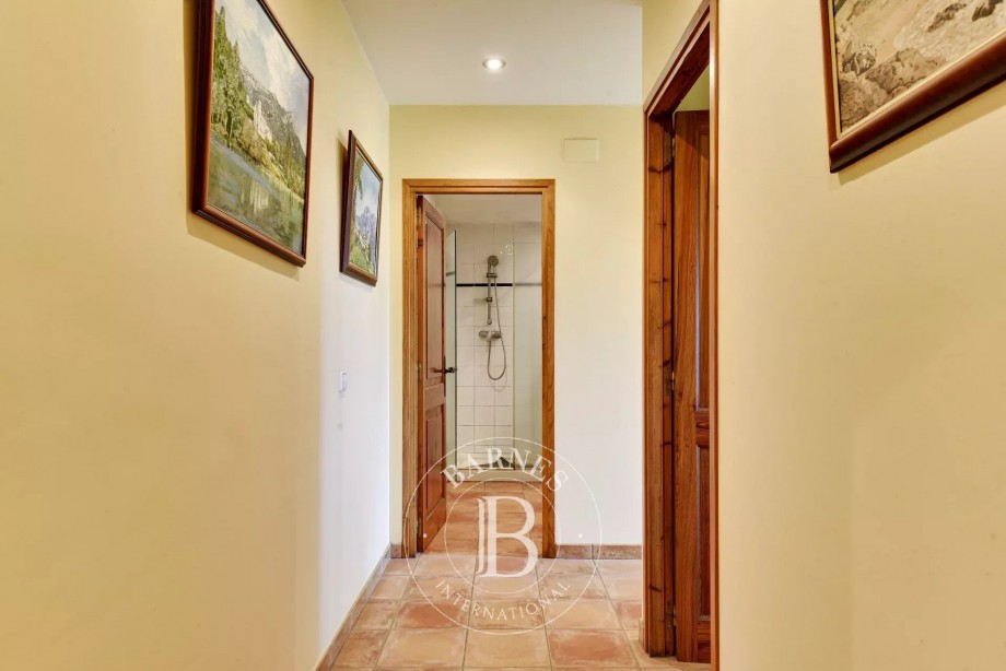 img-gallery
