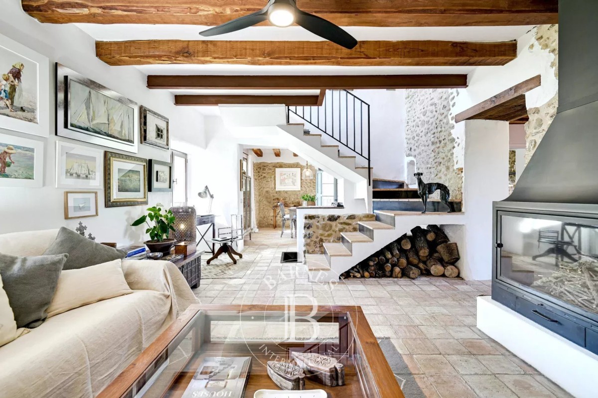 img-gallery