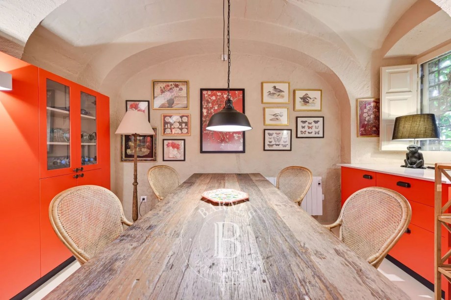 img-gallery