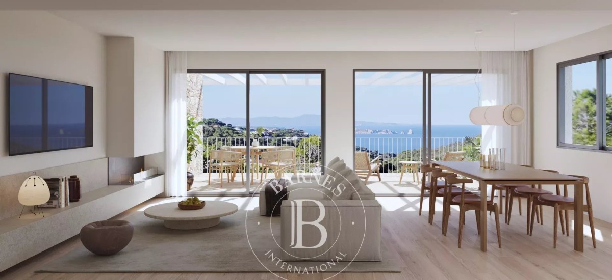 Casa d’obra nova amb piscina a pocs metres del centre de Begur, Costa Brava