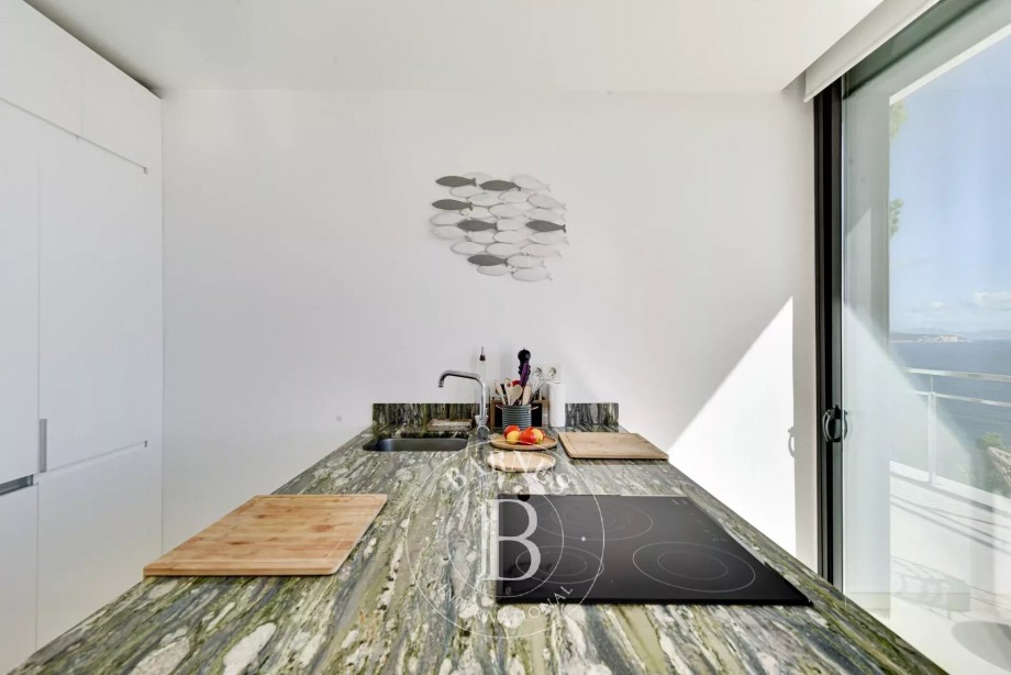 img-gallery