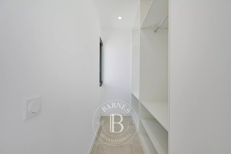 img-gallery