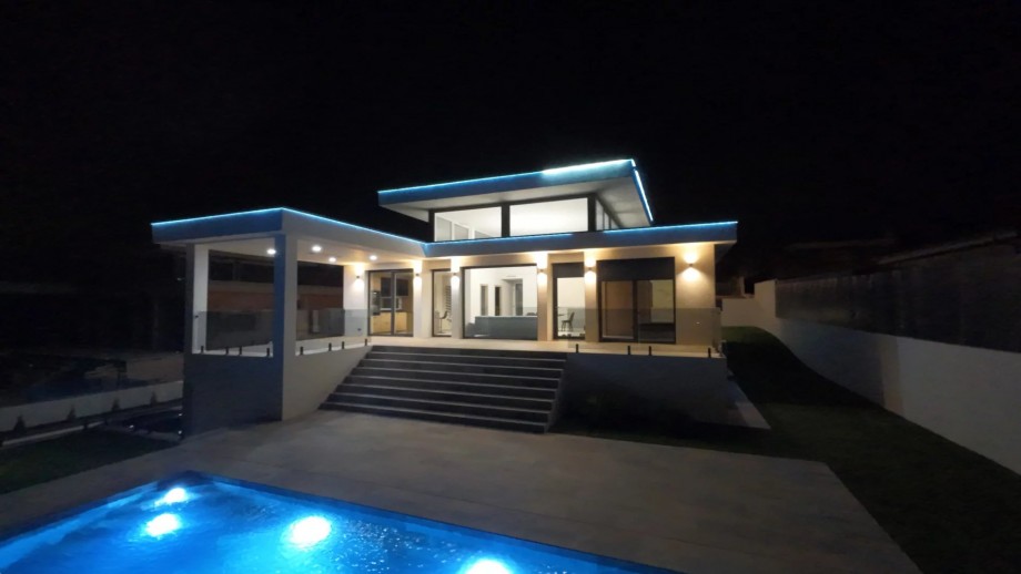 img-gallery