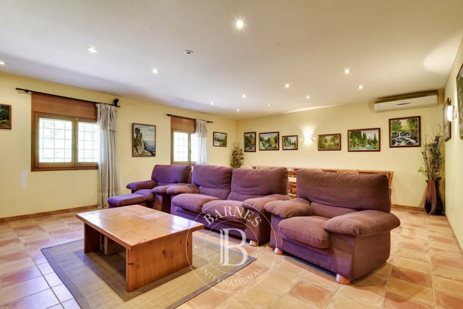 img-gallery