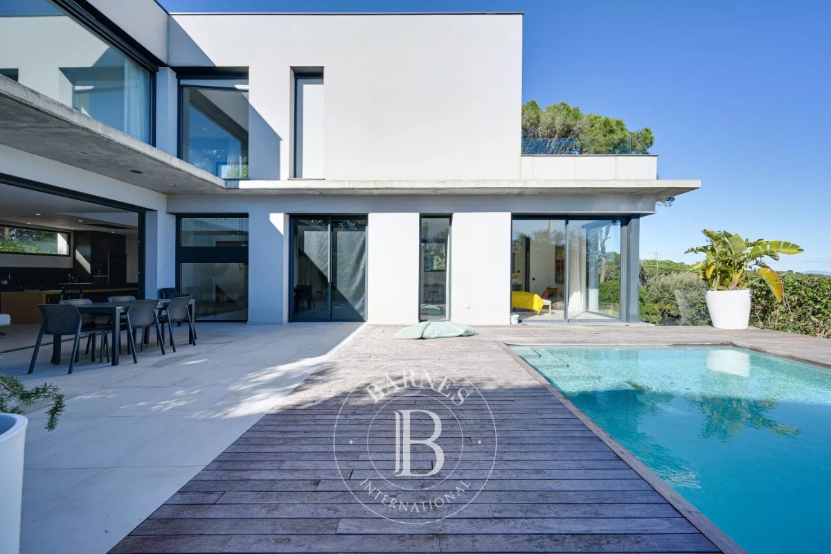 Vila contemporània amb vistes al mar a prop de Sa Tuna, Begur, Costa Brava