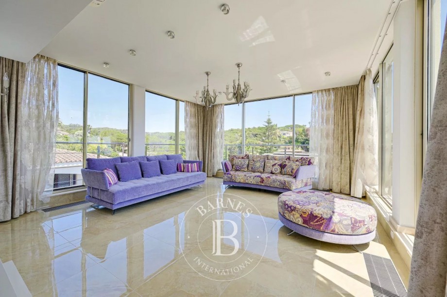 img-gallery