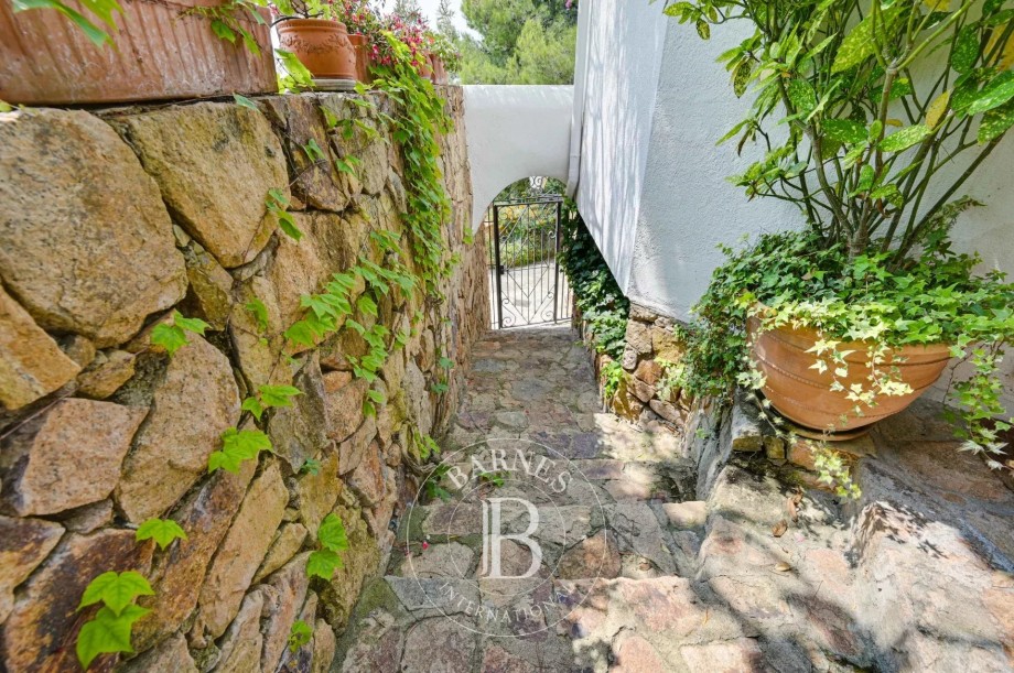 img-gallery