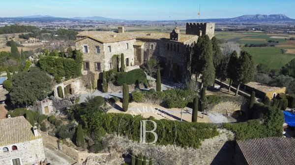 À vendre, Château Girona - picture 2