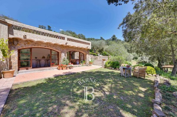 Venta, Masía Mont-Ras - picture 1