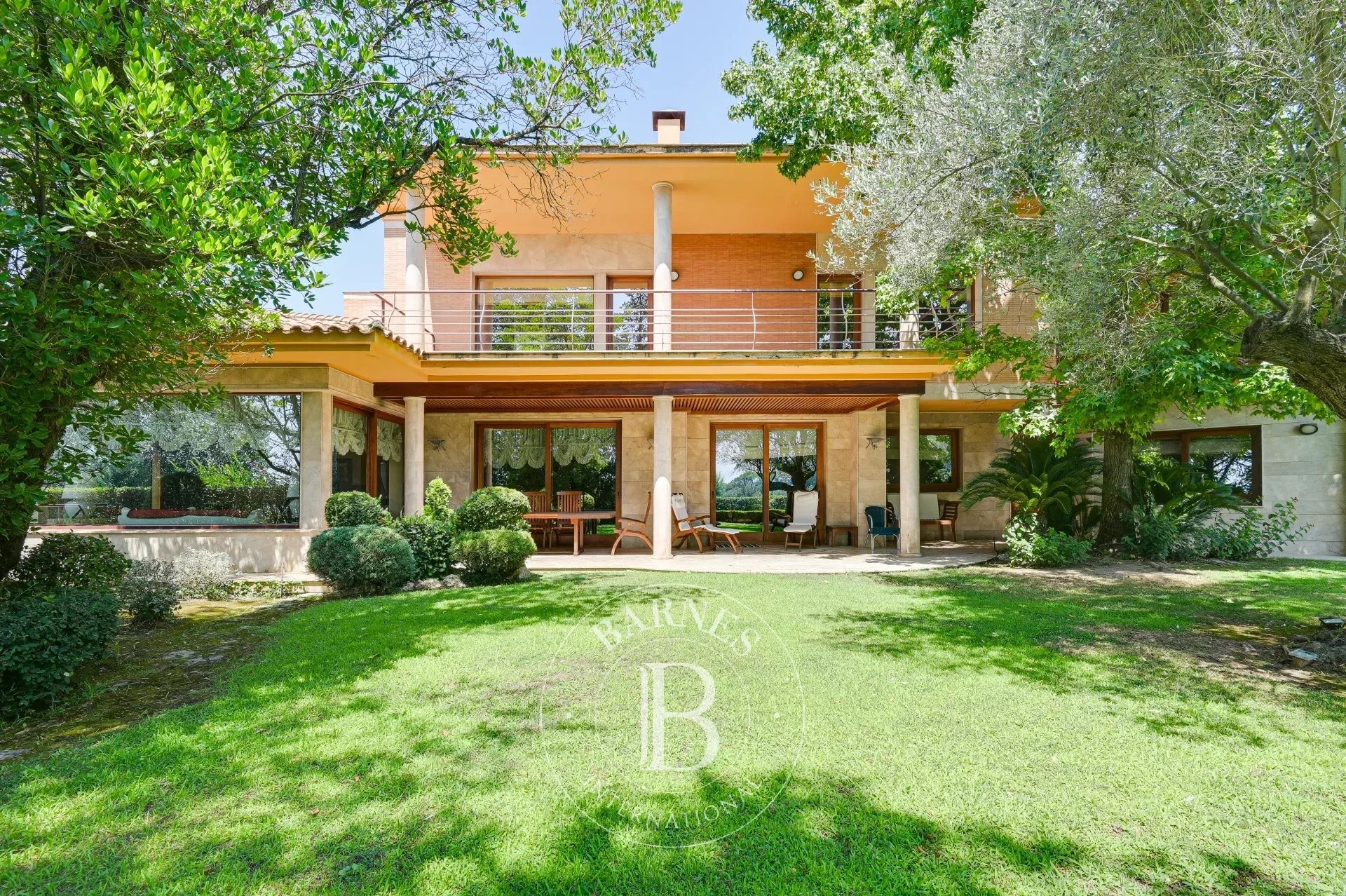 An exceptional luxury villa in Palau, Girona - picture 2