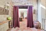 Exclusive masía seigneuriale du XVIe siècle avec licence touristique, maison annexe et deux piscines au cœur de l’Empordà, Costa Brava - picture 21 title=
