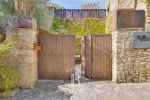 Casa de pueblo con Licencia Turística en el corazón de Peratallada, situada en el Triángulo de Oro del Empordà, Costa Brava