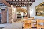 Exclusive masía seigneuriale du XVIe siècle avec licence touristique, maison annexe et deux piscines au cœur de l’Empordà, Costa Brava - picture 32 title=