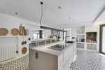 Villa de luxe exclusive de style méditerranéen avec vue sur la mer, située dans l'un des quartiers les plus exclusifs de Llafranc, Costa Brava. - picture 33 title=