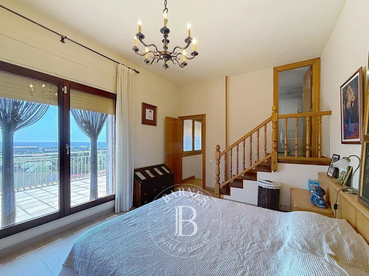 img-gallery