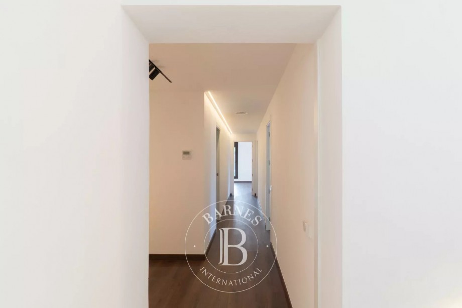 img-gallery