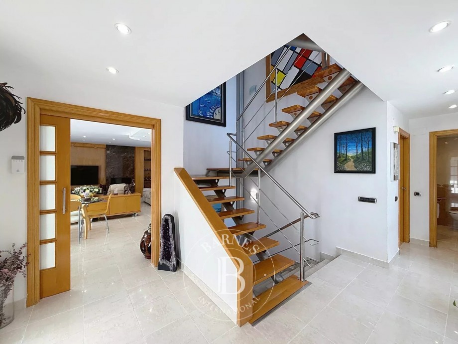 img-gallery
