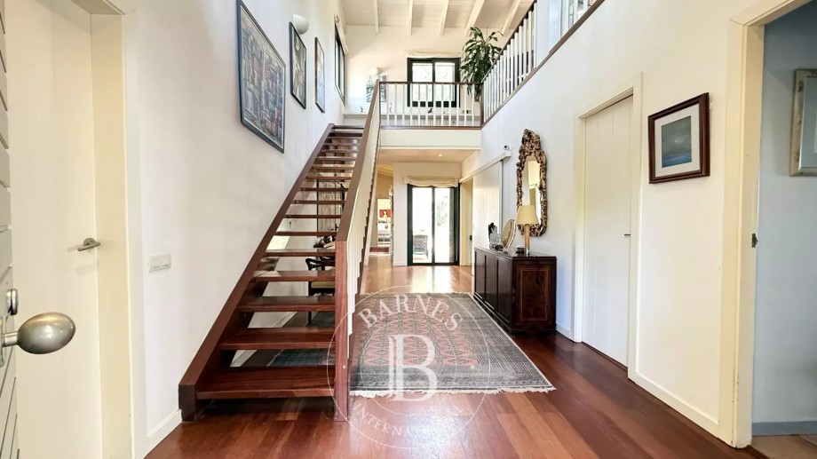 img-gallery