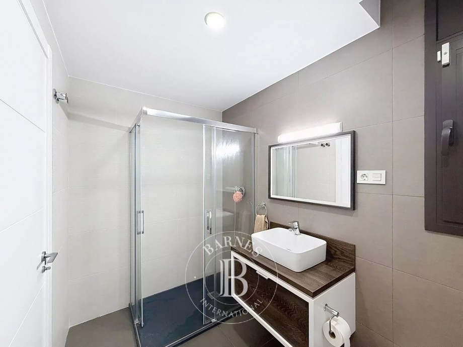 img-gallery
