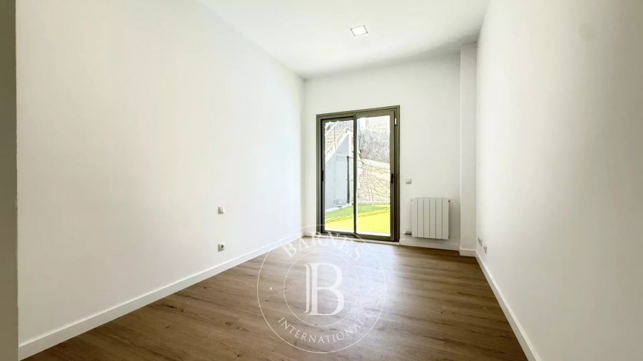 img-gallery