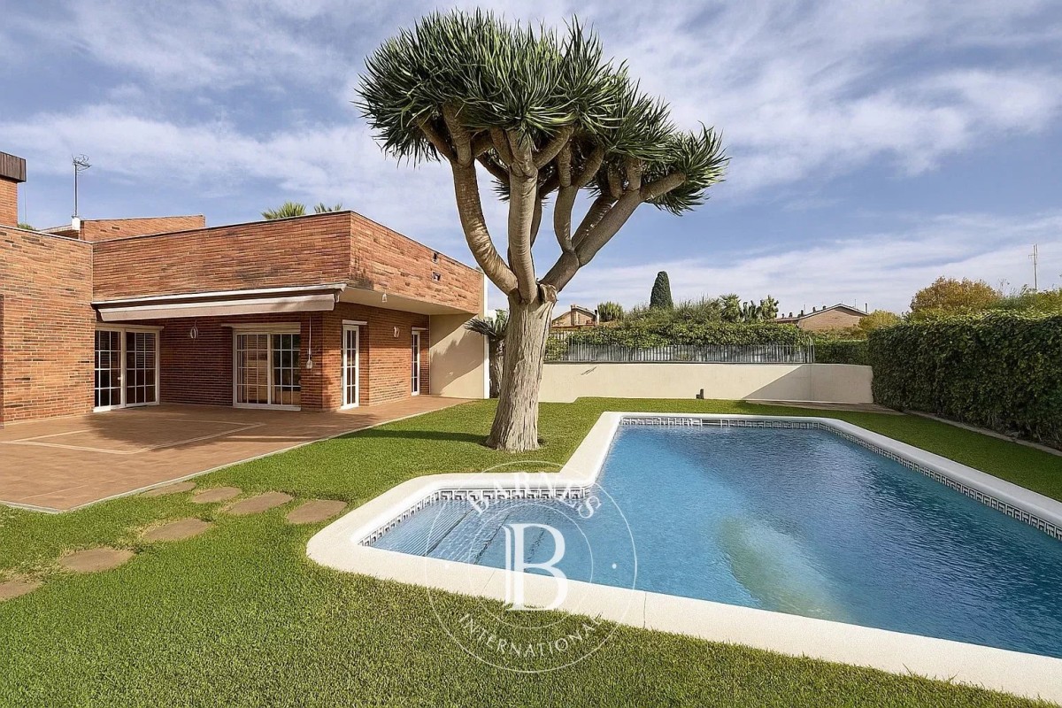 House Barcelona - Sant Vicenç de Montalt - picture 3