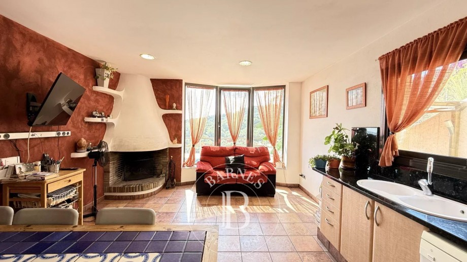 img-gallery