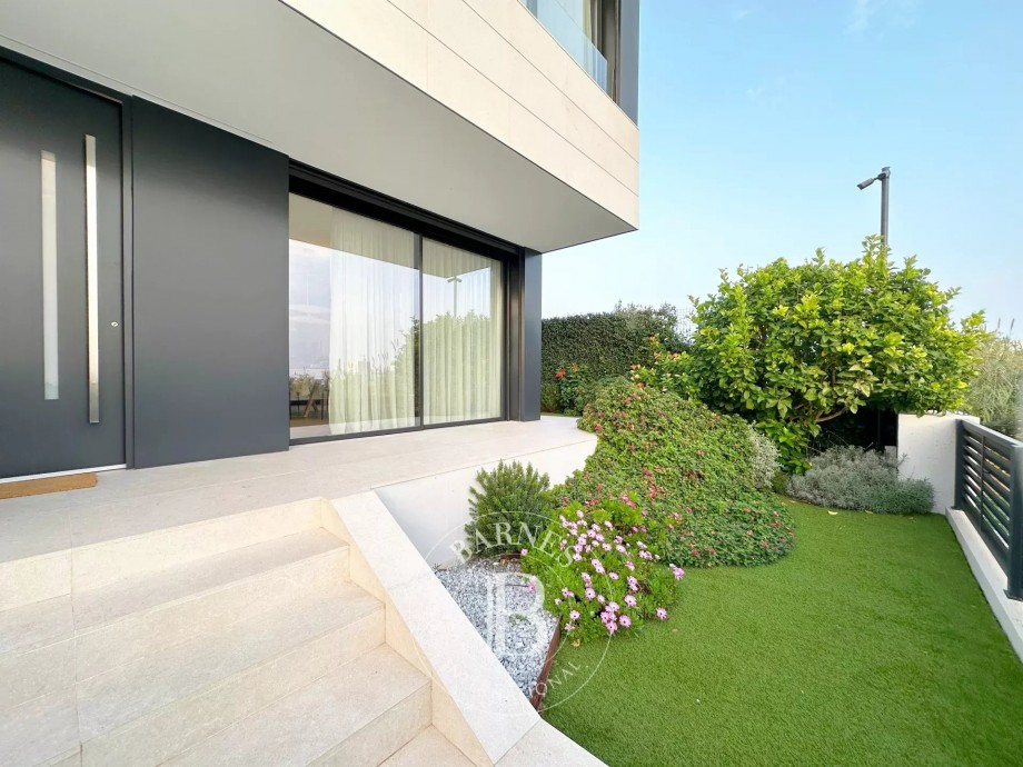 img-gallery