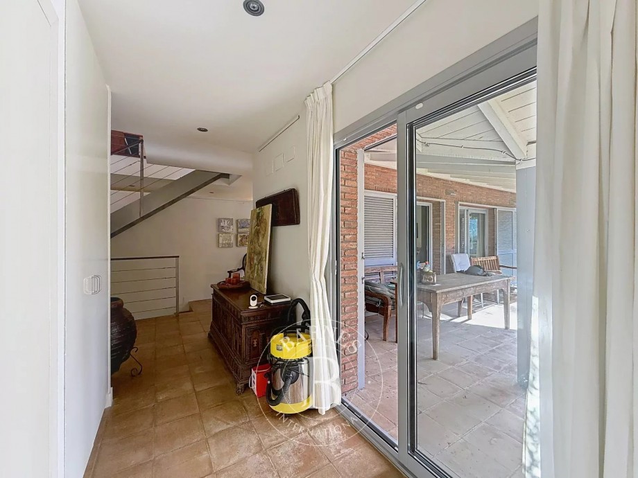 img-gallery