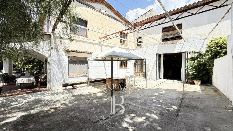 img-gallery