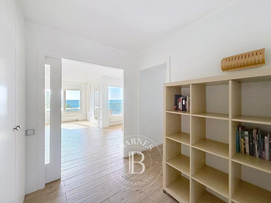 img-gallery