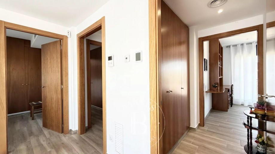 img-gallery