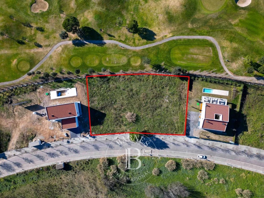 Excelente terreno plano en el Golf de la Roca del valles, Barcelona