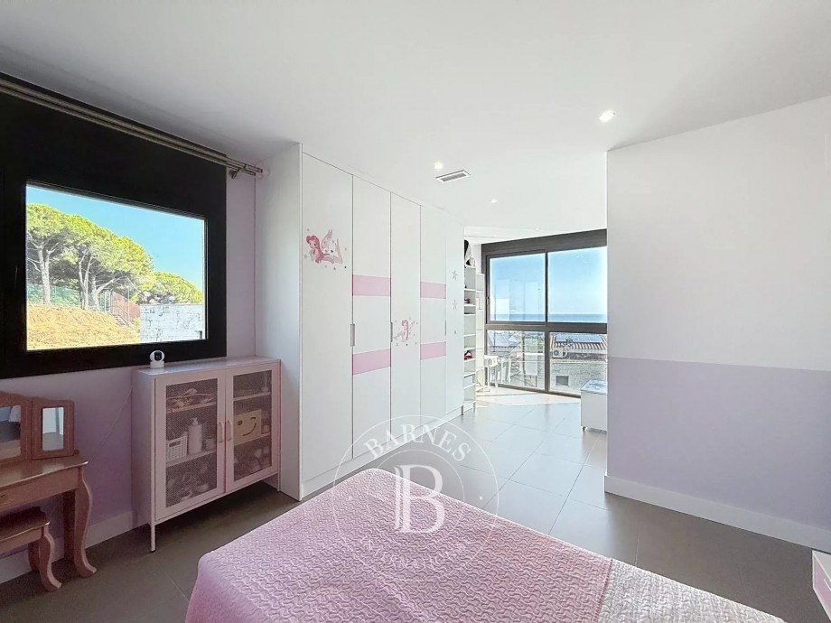 img-gallery