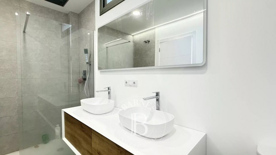 img-gallery