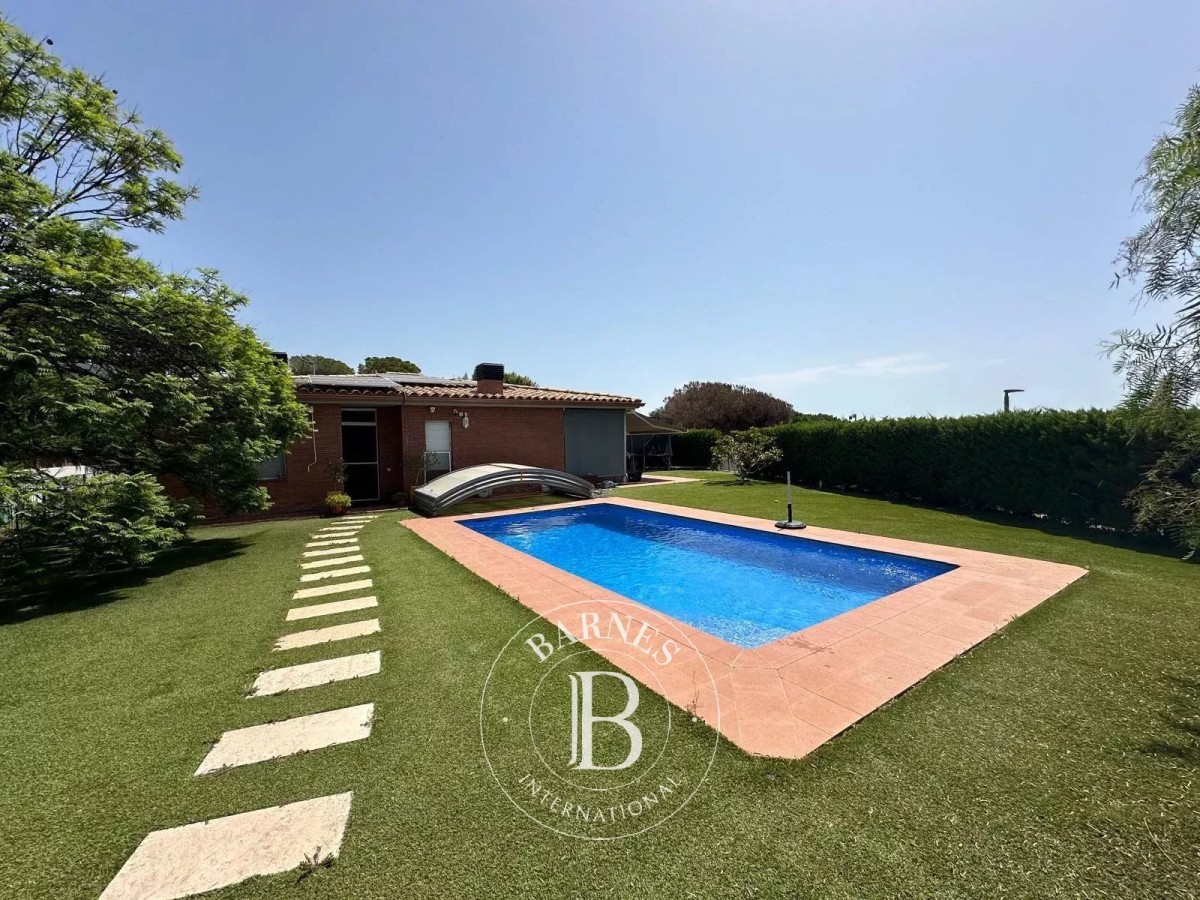 House Barcelona - Sant Vicenç de Montalt - picture 2