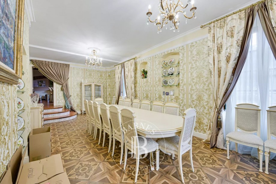img-gallery
