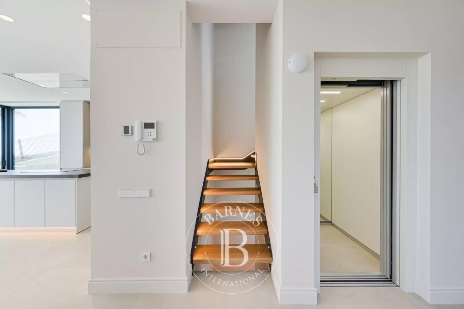 img-gallery