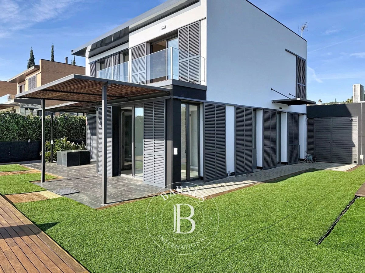 House Barcelona - Sant Vicenç de Montalt - picture 2