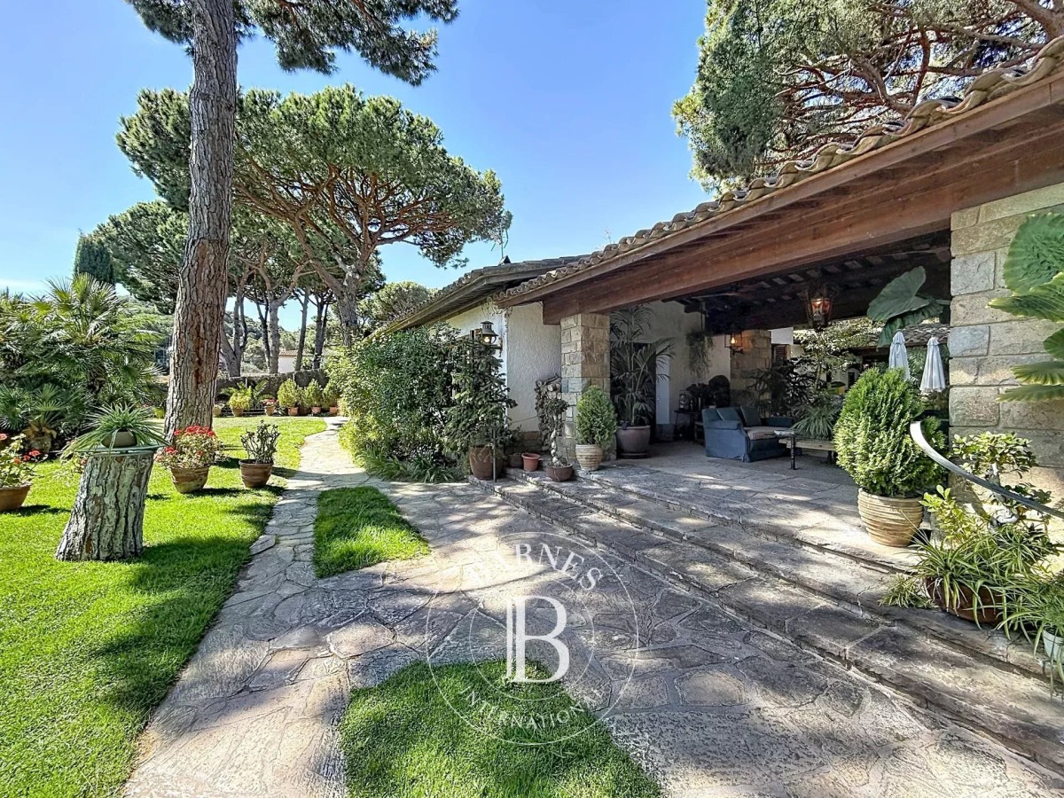 Casa Barcelona - Premia de Dalt - picture 3