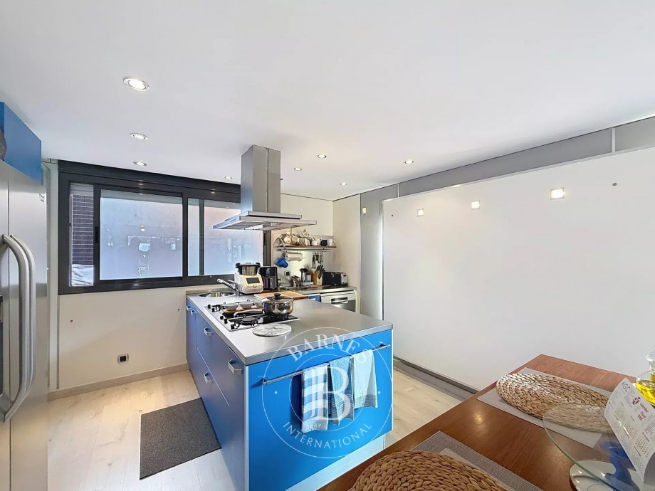 img-gallery