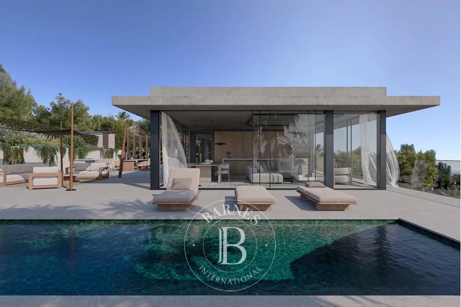 Construction neuve contemporaine en cours à Sant Andreu de Llavaneres (Barcelone).