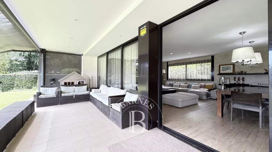 img-gallery