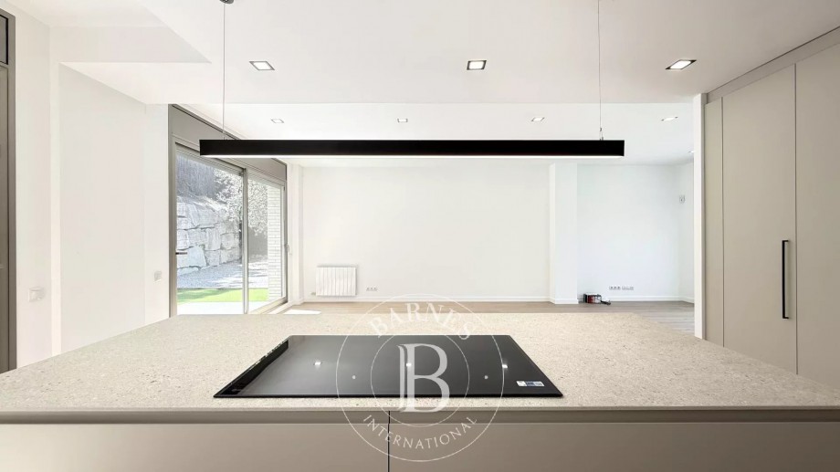 img-gallery